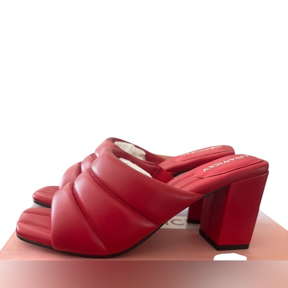 Red Block Heel Mules with Wide Straps - Picture 1 of 7